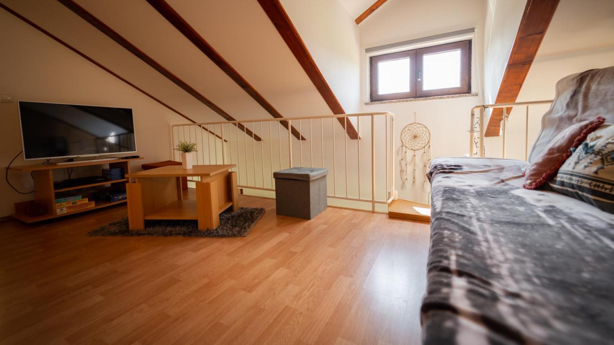 Specious Apartment Manitu In Forest Countryside 弗济内 外观 照片